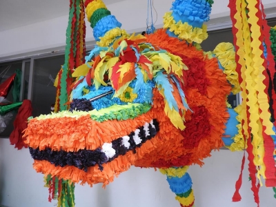 Primer Concurso de Piñatas Navideñas